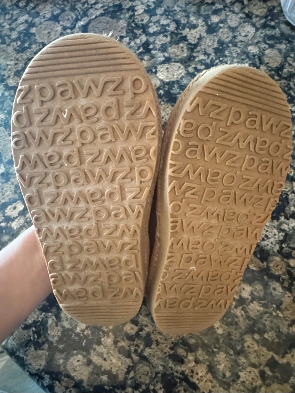 🔥5/$10🔥Cozy Kids Tan Slip-On Slippers
